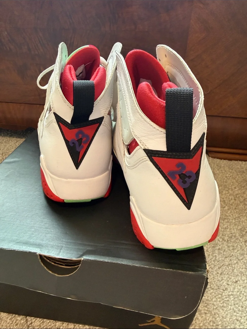 Jordan 7 Retro Hare Sneakers